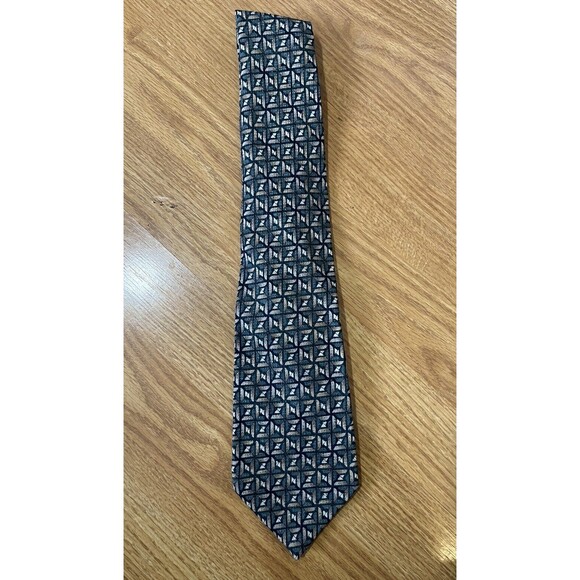 Aquascutum Of London Green Gold Geometric Pattern 100% Silk Tie - Picture 1 of 5